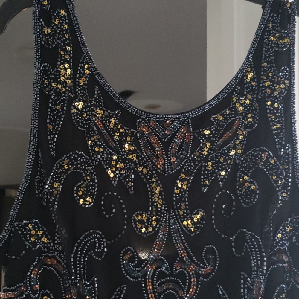 Gorgeous, formal, full-length beaded dress - Picture 8 of 9